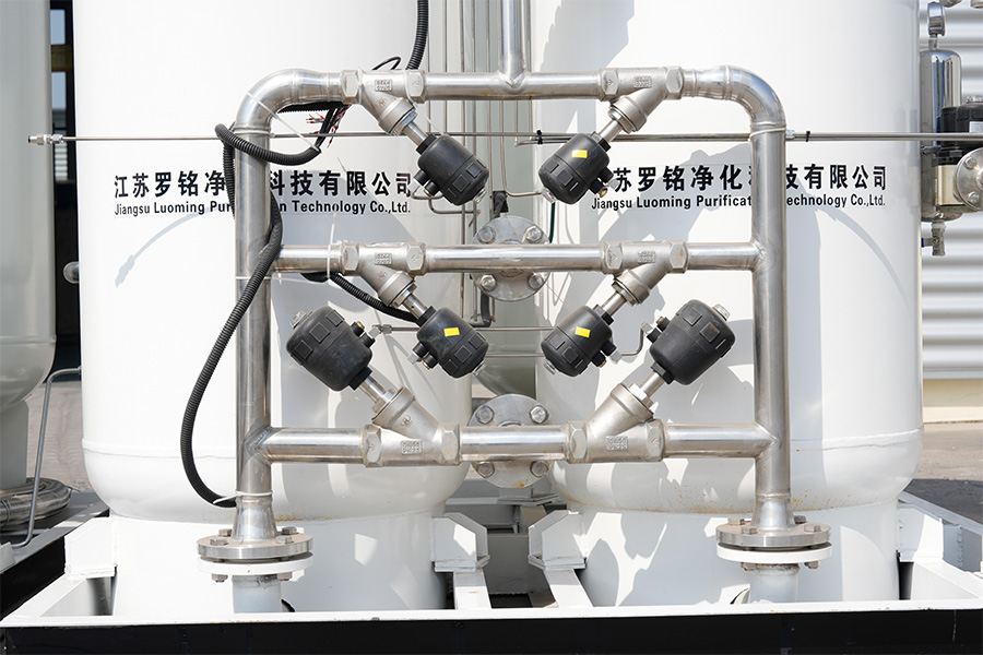 Generator tlenu z medycznym sitem molekularnym